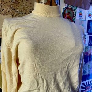 Vintage wool blend sweater!